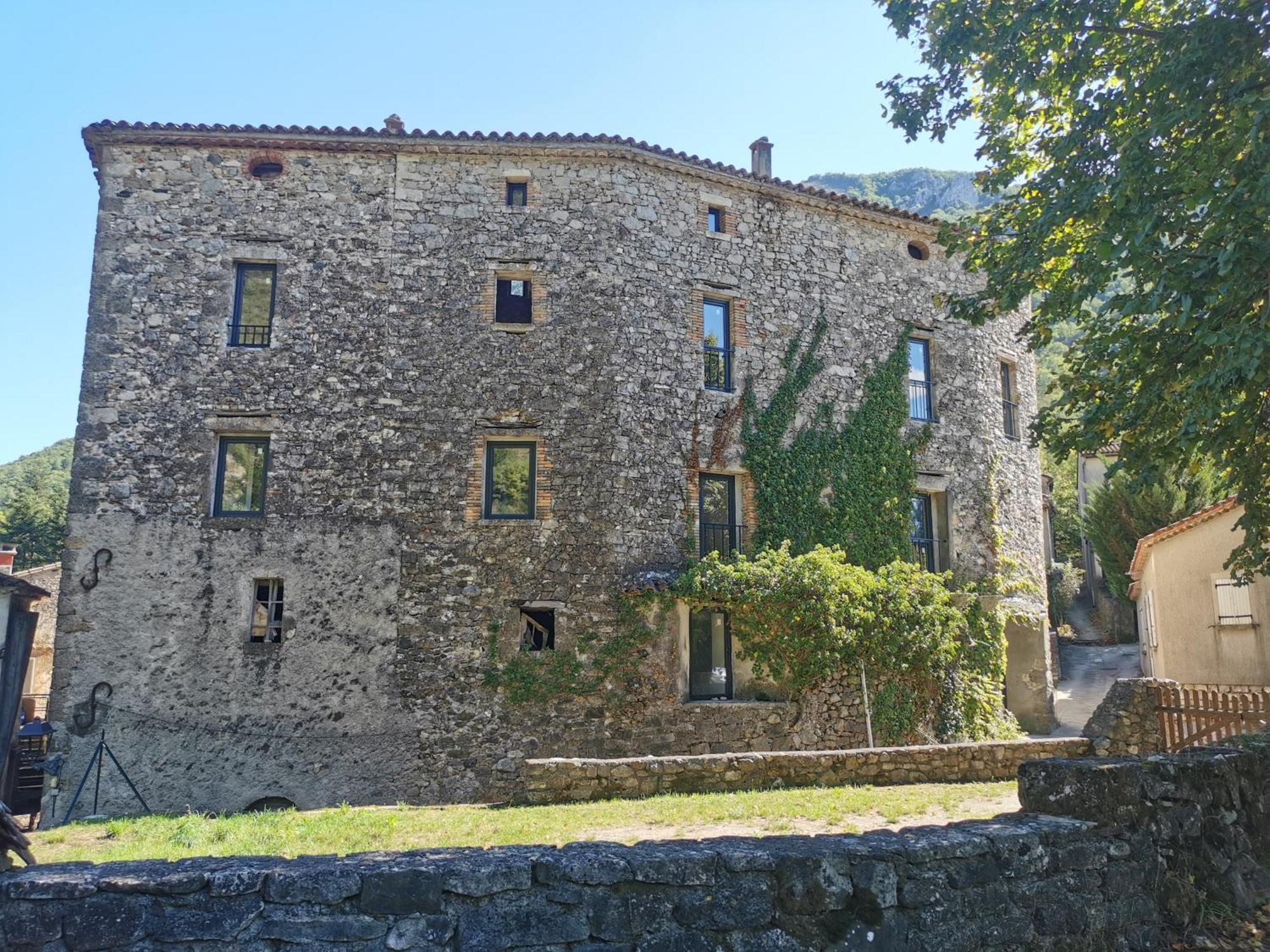 Les Sources / Chez Lea Molieres-Cavaillac