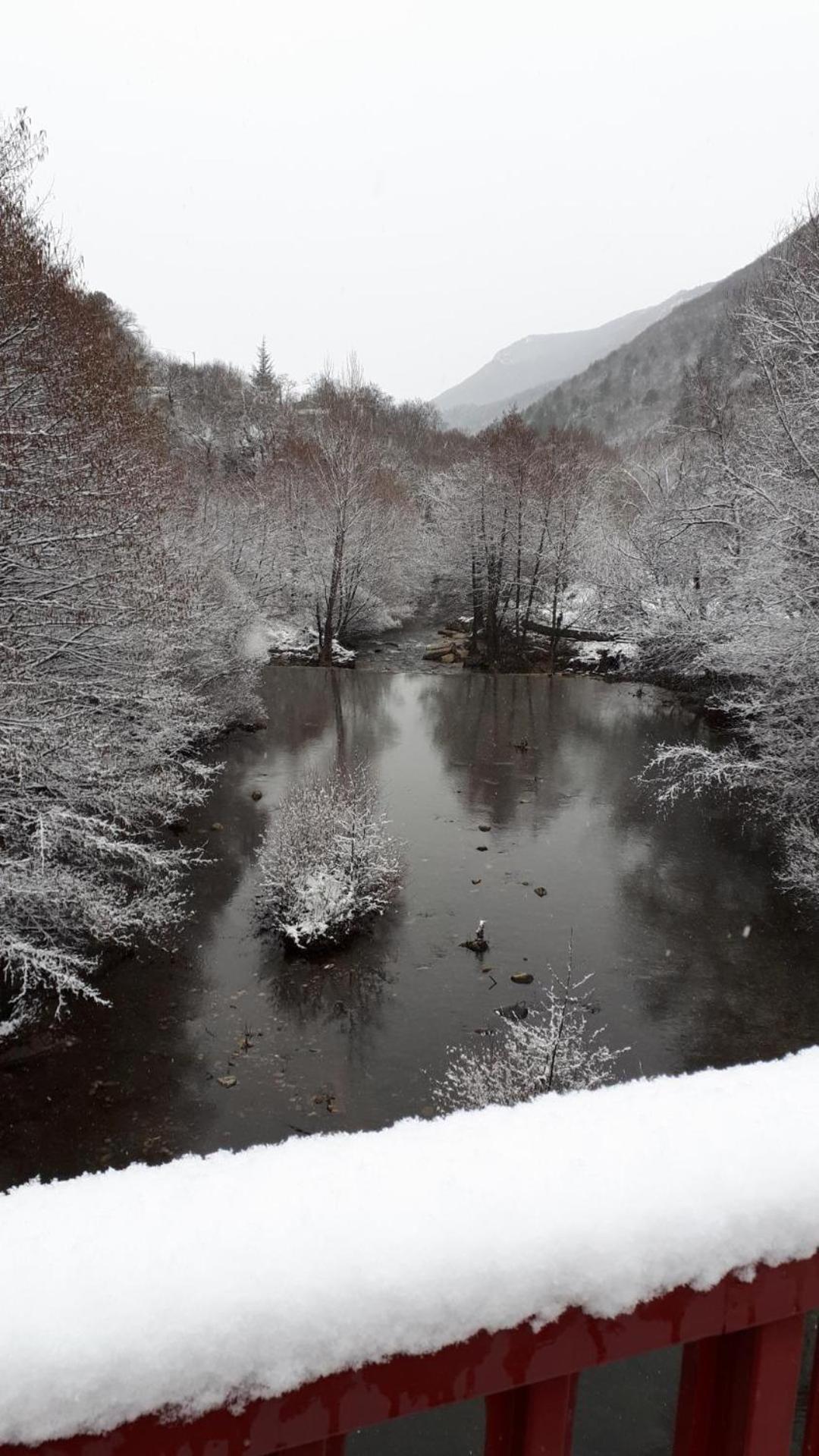 Les Sources / Chez Lea