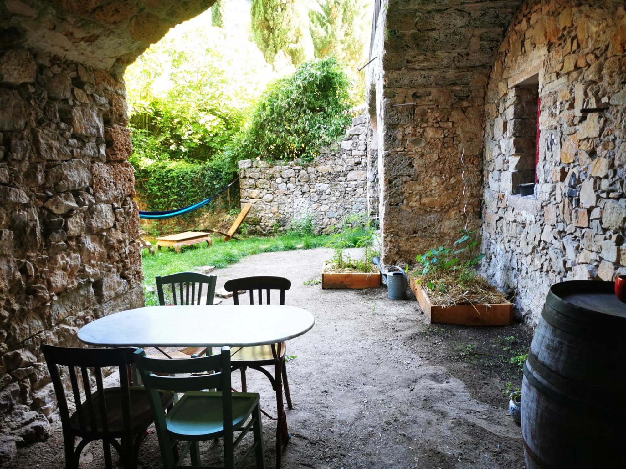 Les Sources / Chez Lea