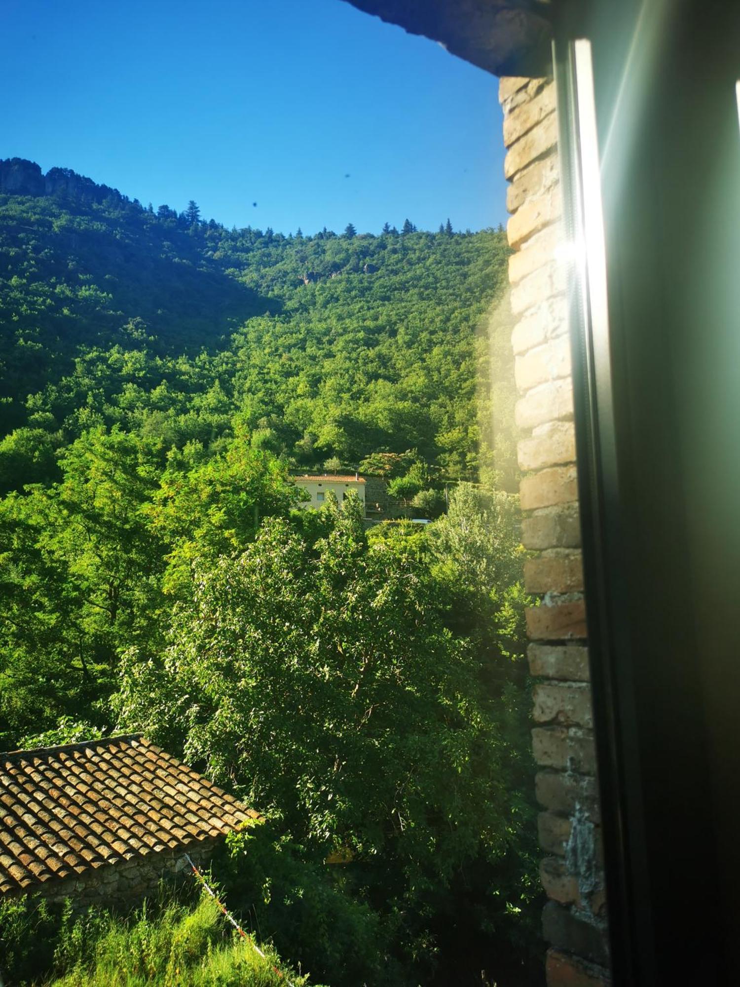 Les Sources / Chez Lea Molieres-Cavaillac